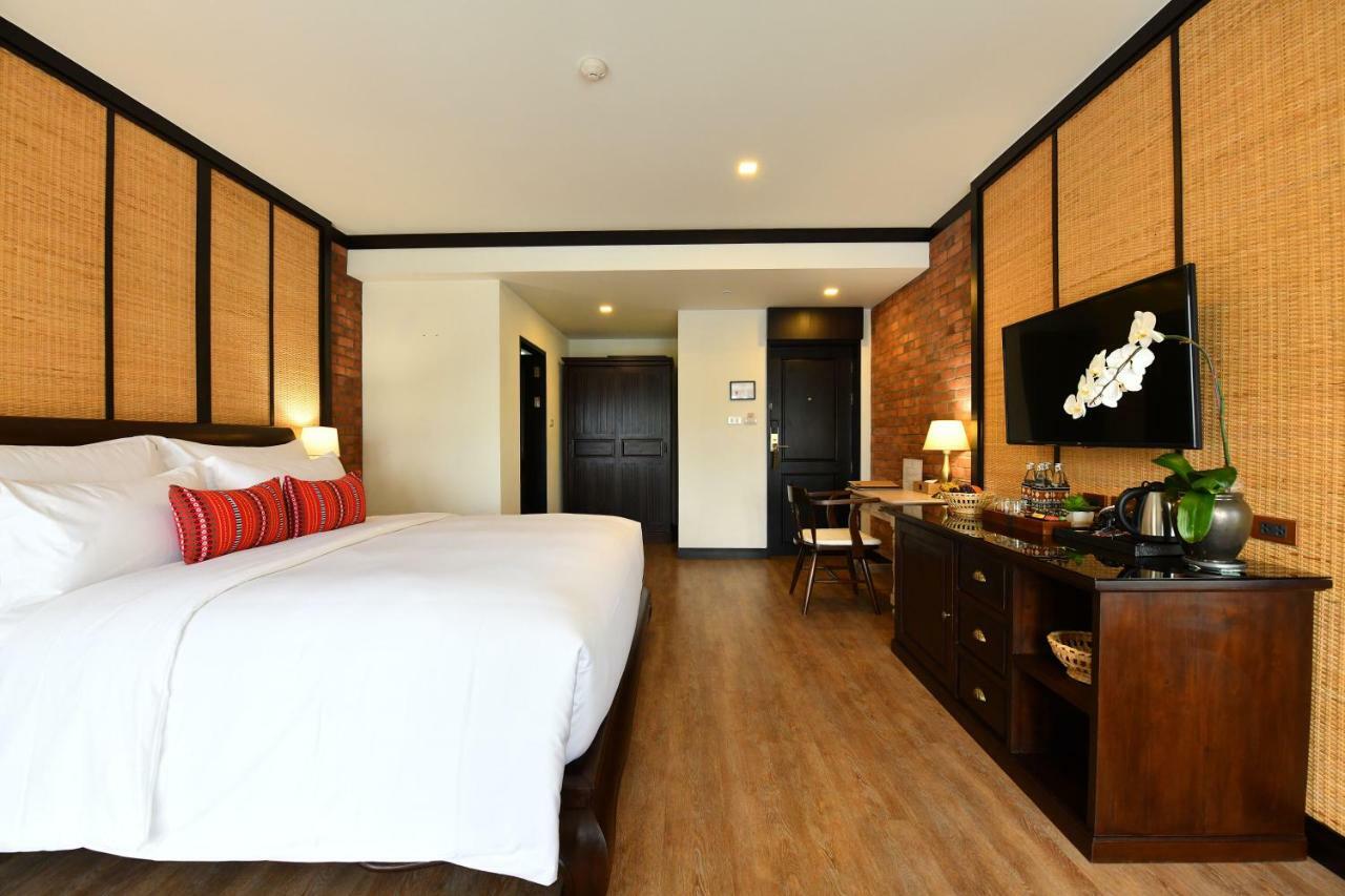El Barrio Lanna Hotel Chiang Mai Ngoại thất bức ảnh